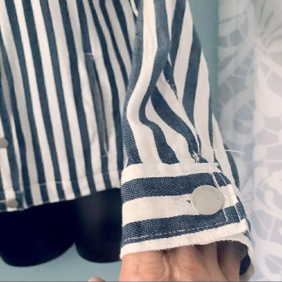 Vince Camuto Boardwalk Blue & White Stripe Crop Jacket Size Small - Picture 7 of 15
